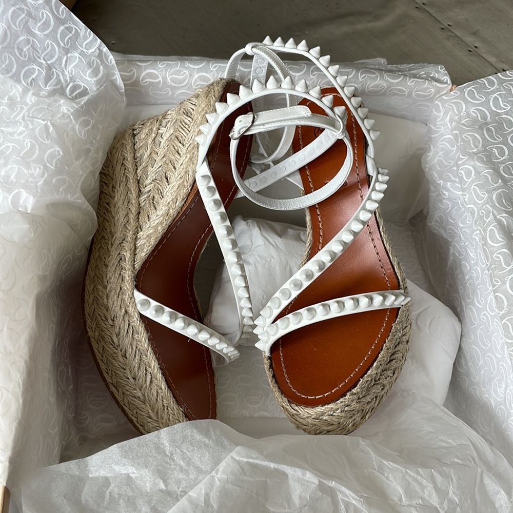 Christian Louboutin mafaldina Zeppa wedge espadrille sandal white spike sz 39 - Picture 10 of 11